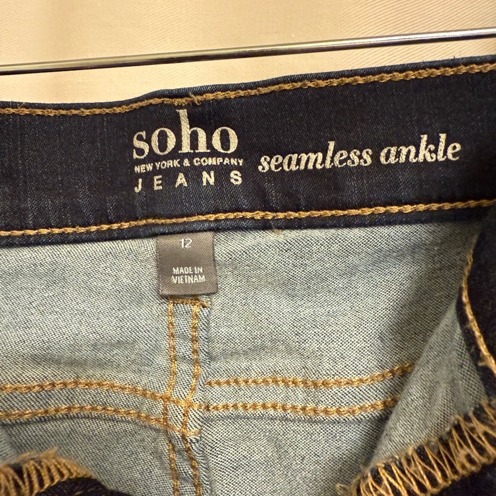 NY&CO SOHO Ankle Jeans - Picture 3 of 3